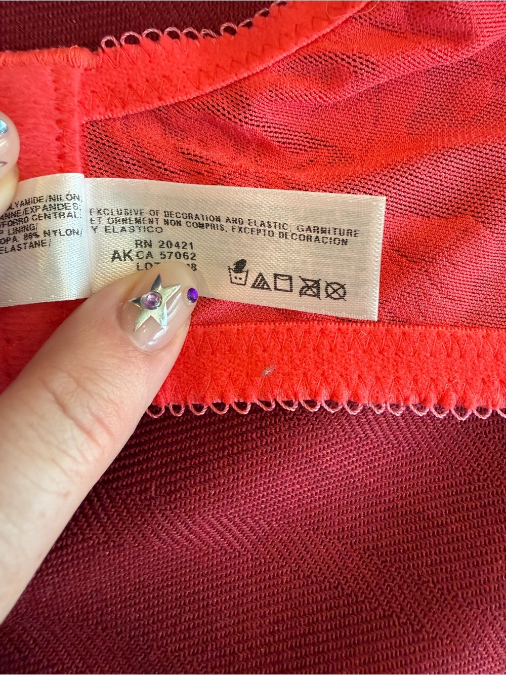 Wacoal Red/Salmon Floral Lace Underwire Bra Size 40D NWT - Picture 12 of 12
